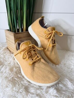 Allbirds Women’s Merino Wool Runners Lace Up Walking Sneakers Turk Yellow Size 9